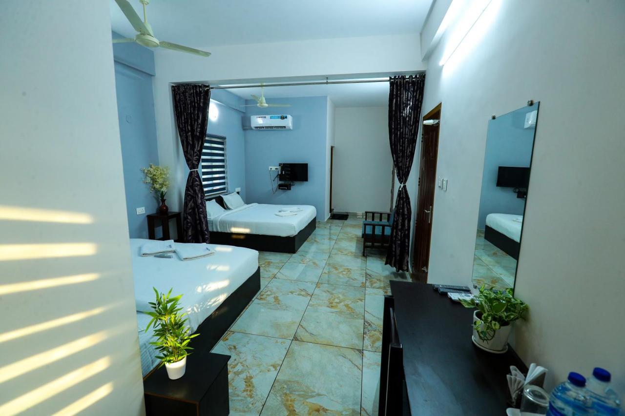 מלון נדומבסרי Aldora Airport Residency מראה חיצוני תמונה